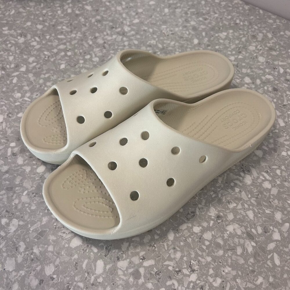 Crocs Classic Slide Platform Sandals, Bone Women's Size 10 NWOT